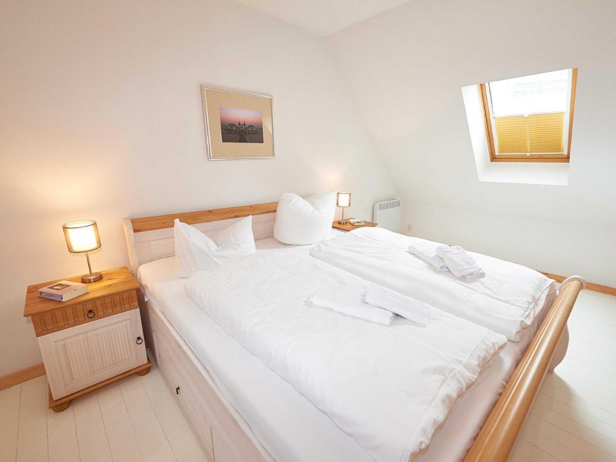 Strandschloesschen Sellin - Haushaelfte 2 Bagian luar foto